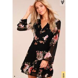 Lulu’s Black Floral Print Long Sleeve Dress